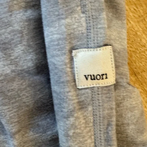 LOT (2) Vuori Heathered Green and Gray with White Logo Tag joggers - Picture 3 of 3